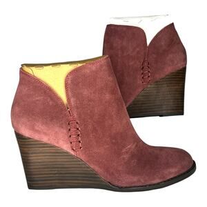 Lucky Brand (8M) LK Yimme Suede Stitch Ankle Stacked Wedge Round Toe Booties